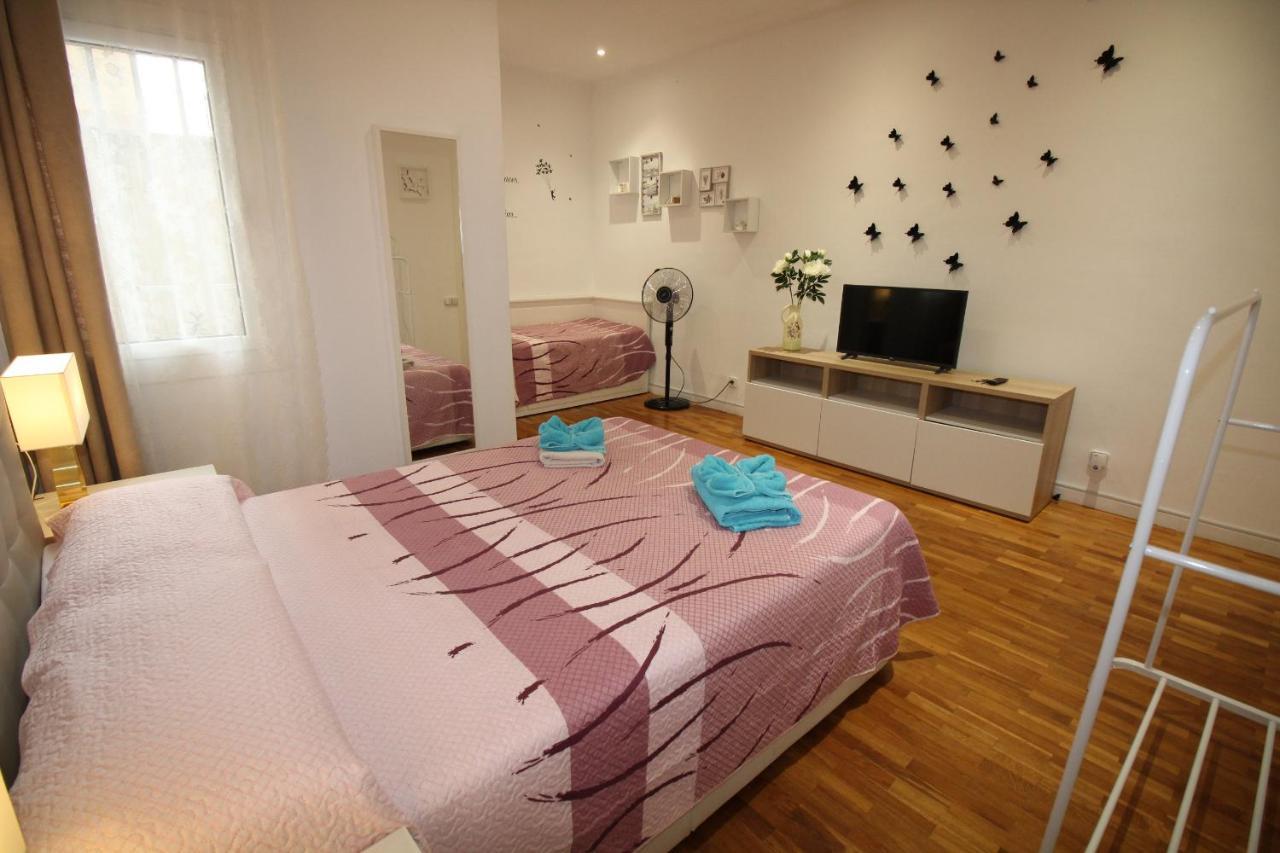 Rooms Arago Барселона Экстерьер фото