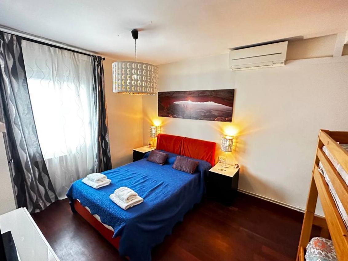 Rooms Arago Барселона Экстерьер фото